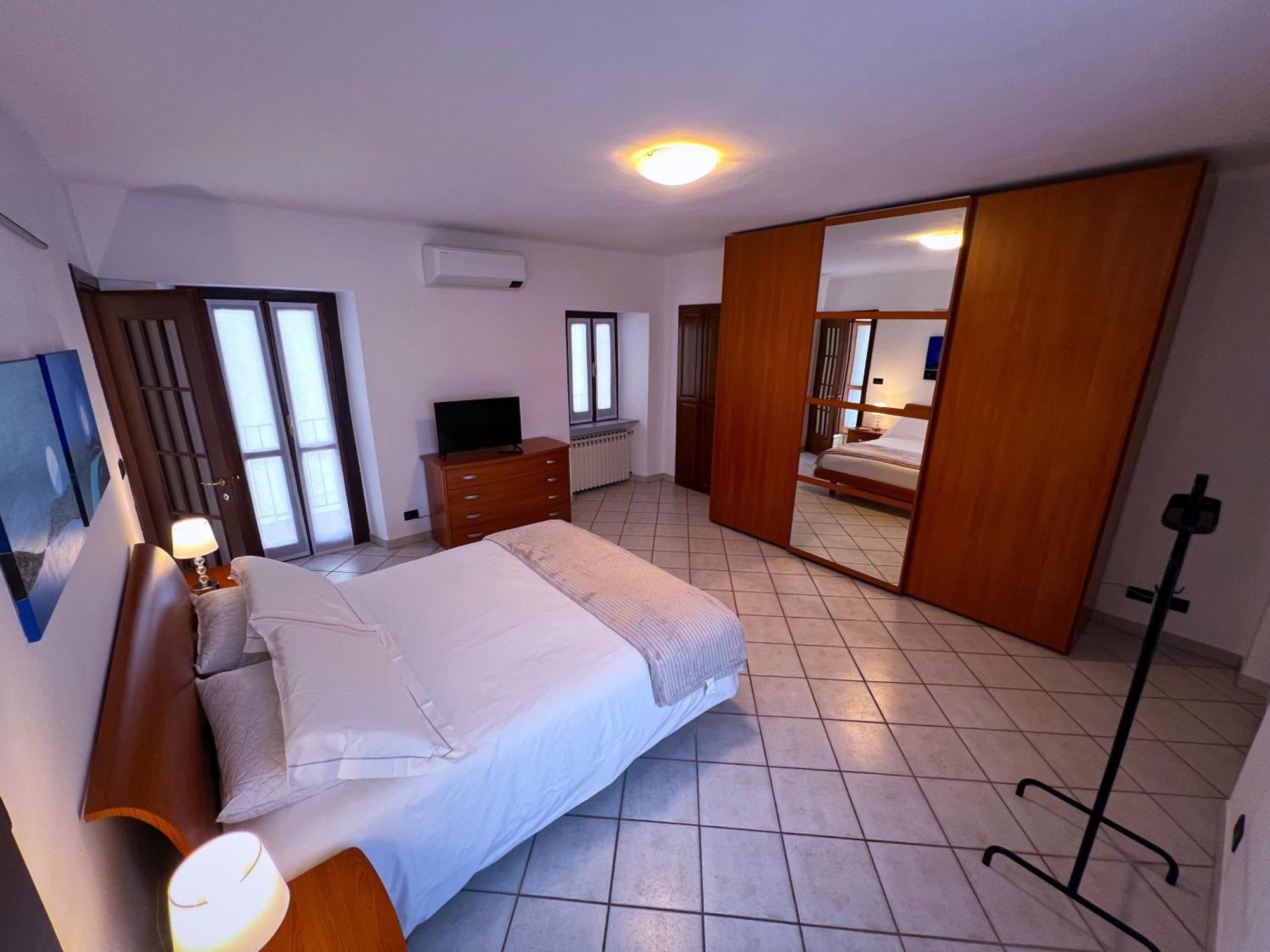 Ca' Vittoria Urban Lodge アルバ エクステリア 写真