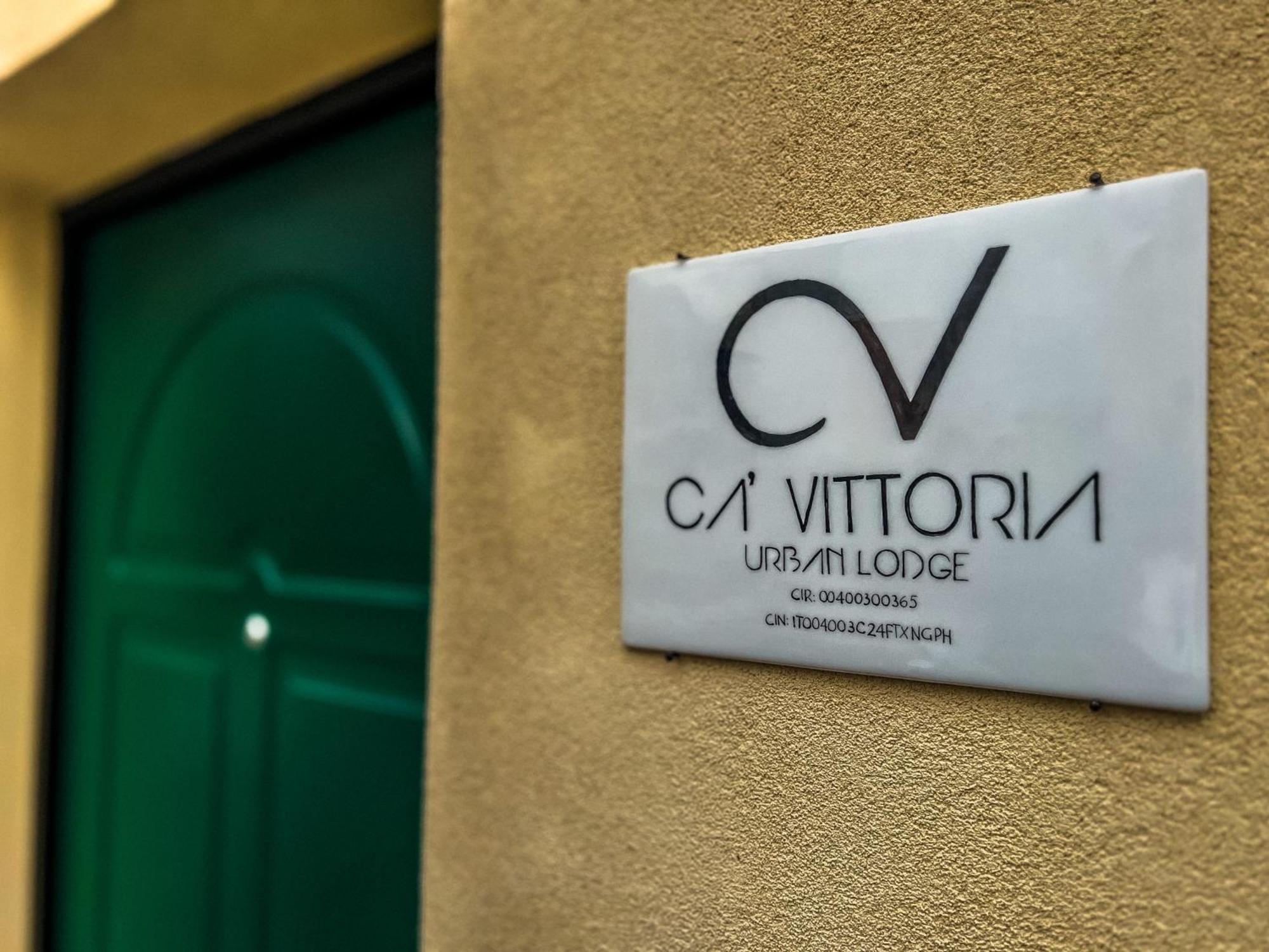 Ca' Vittoria Urban Lodge アルバ エクステリア 写真