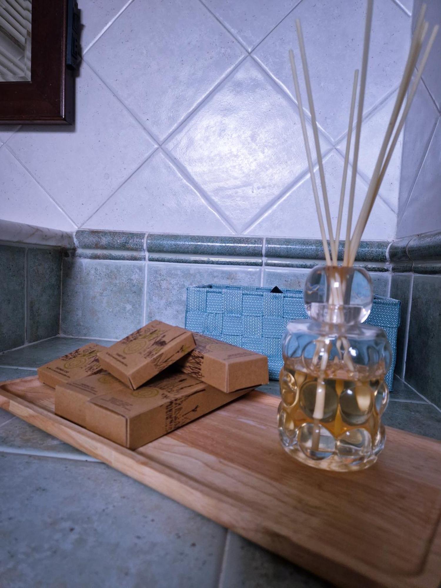 Ca' Vittoria Urban Lodge アルバ エクステリア 写真
